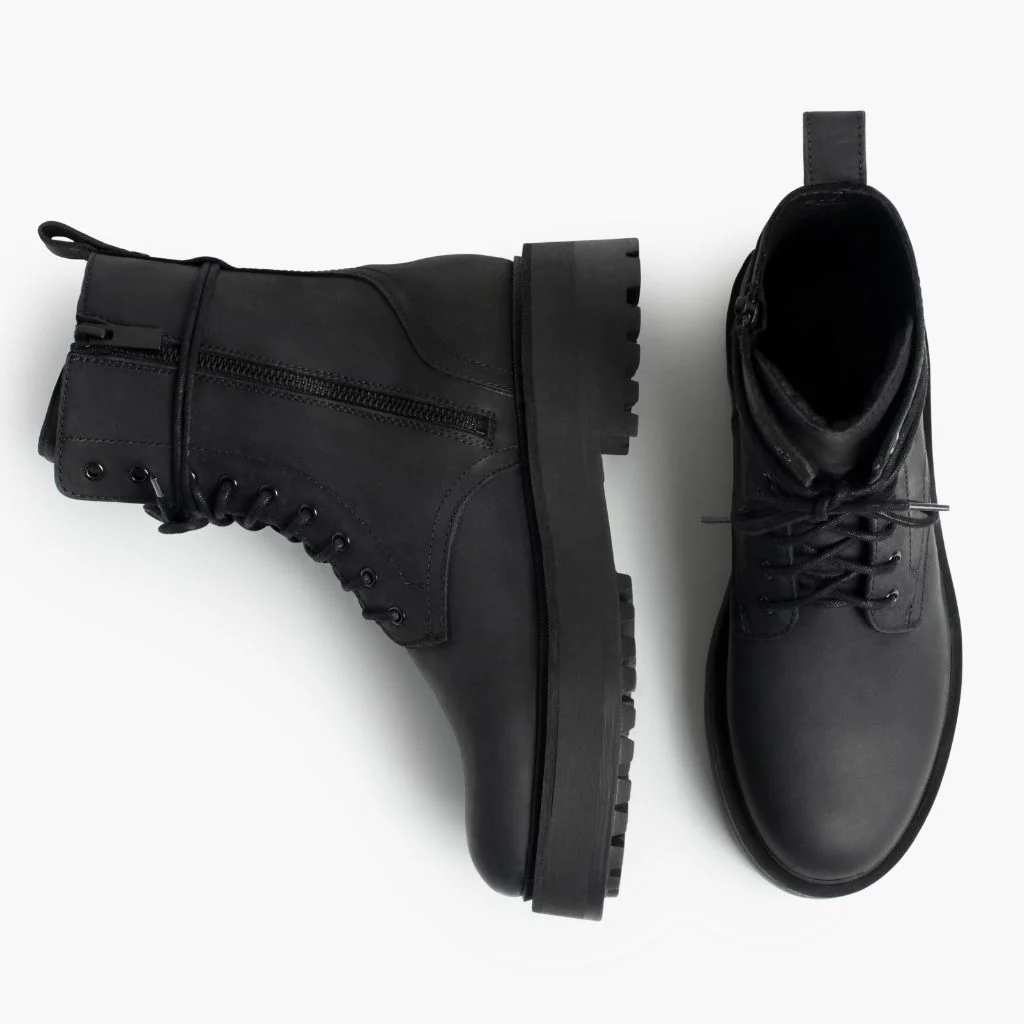 Quest | Black Matte 4 Quest | Black Matte