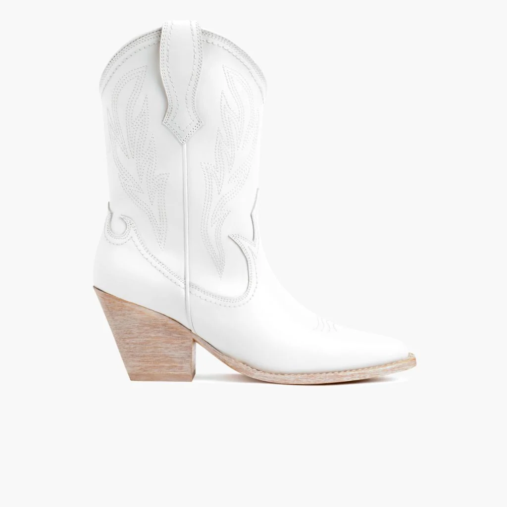 Sierra | White 1 Sierra | White