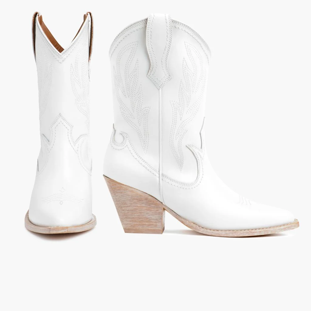 Sierra | White 3 Sierra | White