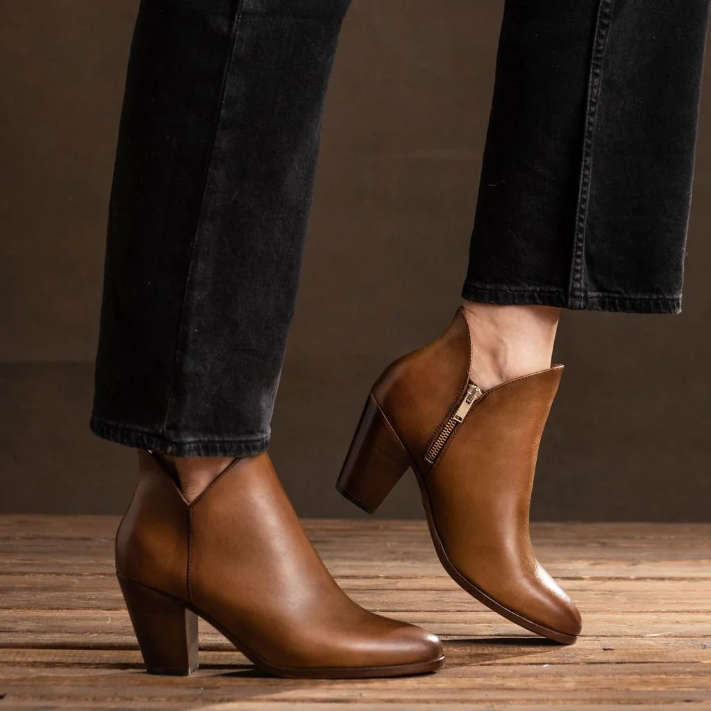 Uptown | Tan 7 Uptown | Tan