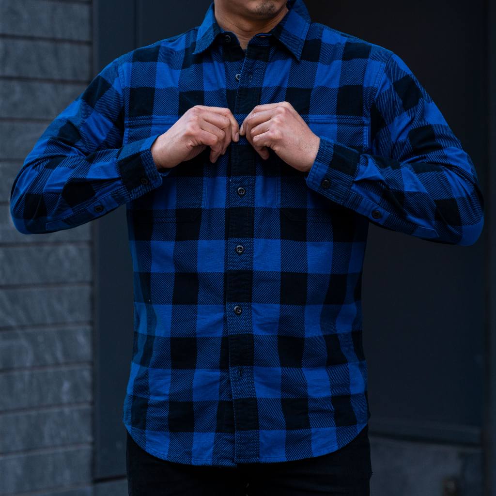 Filson Field Flannel Shirt | Cobalt Blue Black 5 Filson Field Flannel Shirt | Cobalt Blue Black
