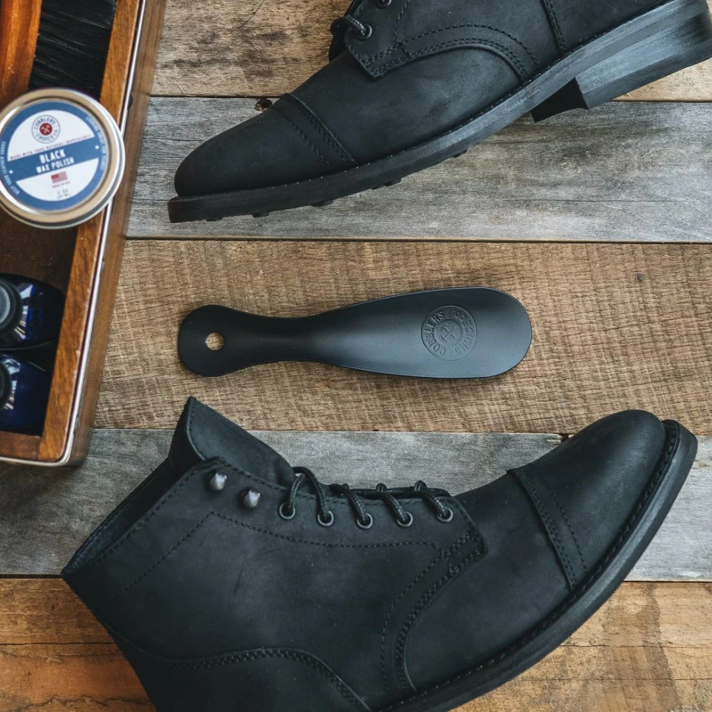 Cobbler's Choice Metal Shoe Horn | Black Matte 3 Cobbler's Choice Metal Shoe Horn | Black Matte