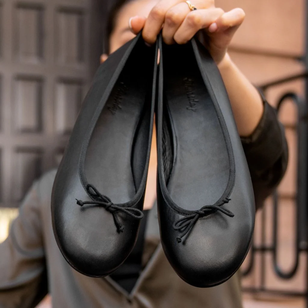 Prima | Black 8 Prima | Black