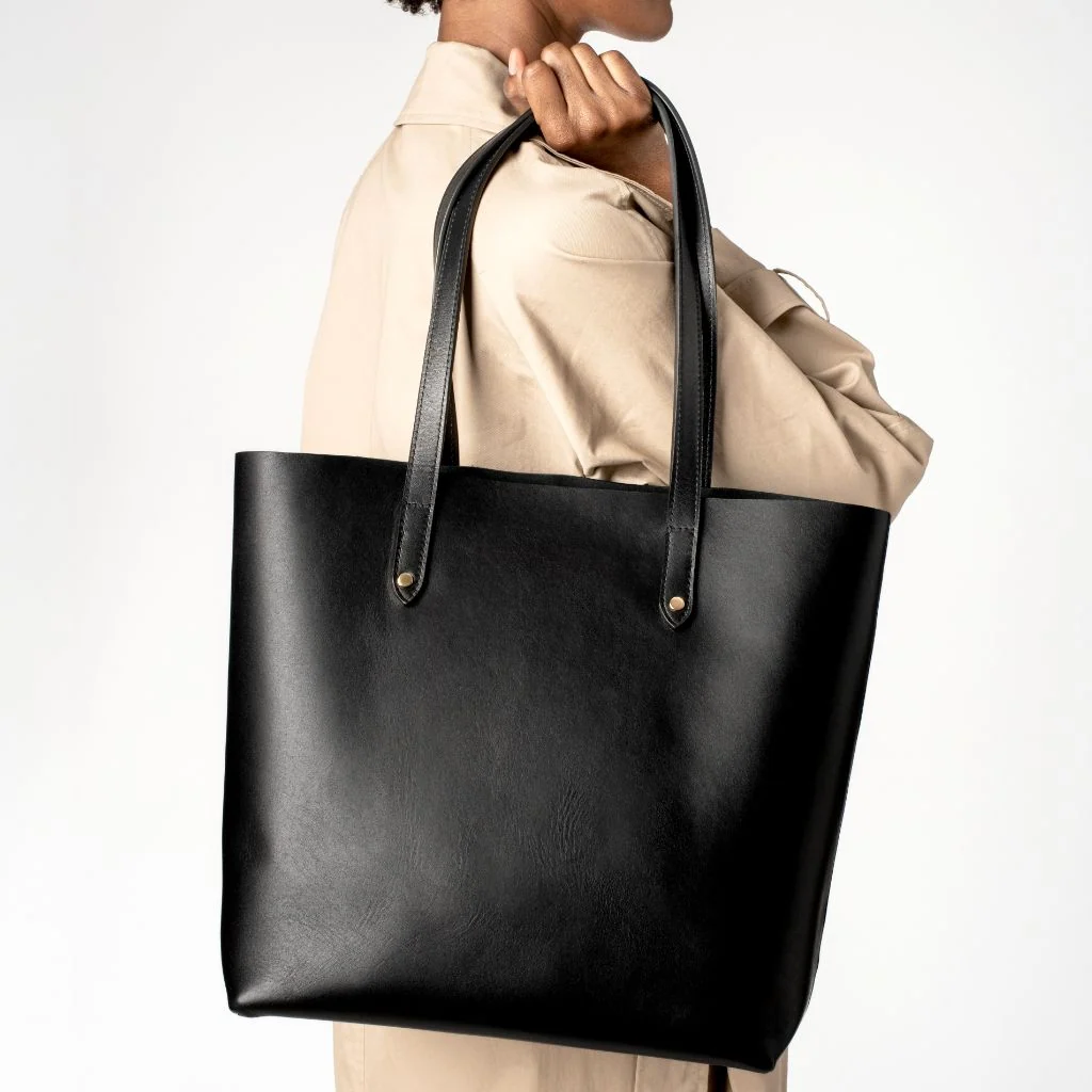 Everyday Tote | Black (L) (Gold) 7 Everyday Tote | Black (L) (Gold)