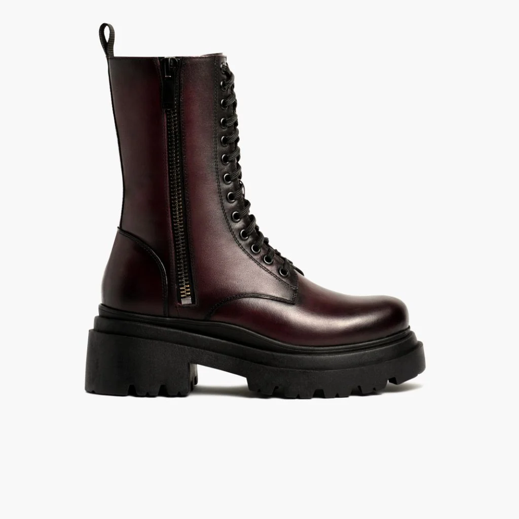 Fatale | Black Cherry 2 Fatale | Black Cherry