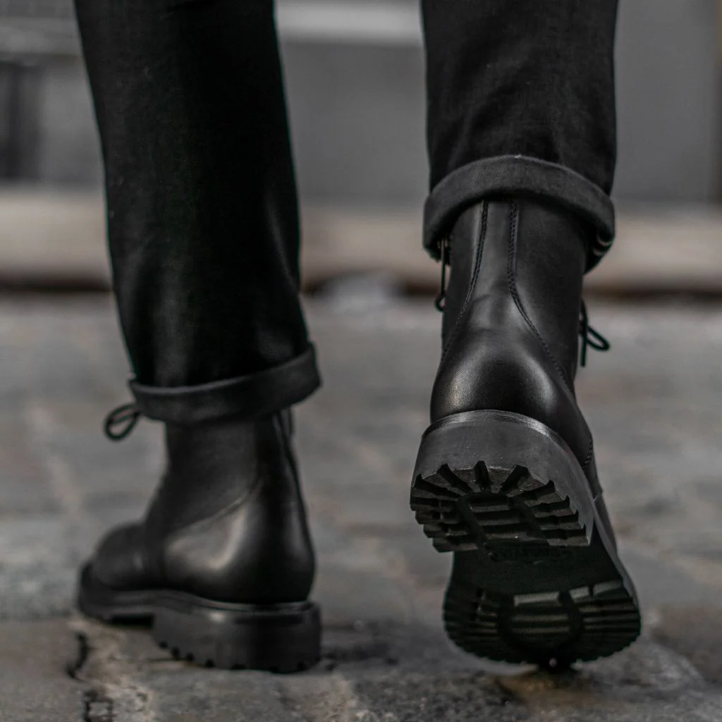 Stomper | Black 7 Stomper | Black