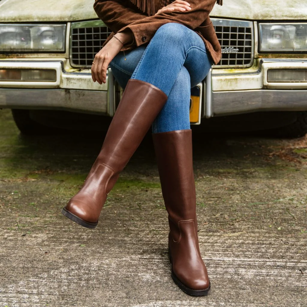 Arden | Brown 8 Arden | Brown